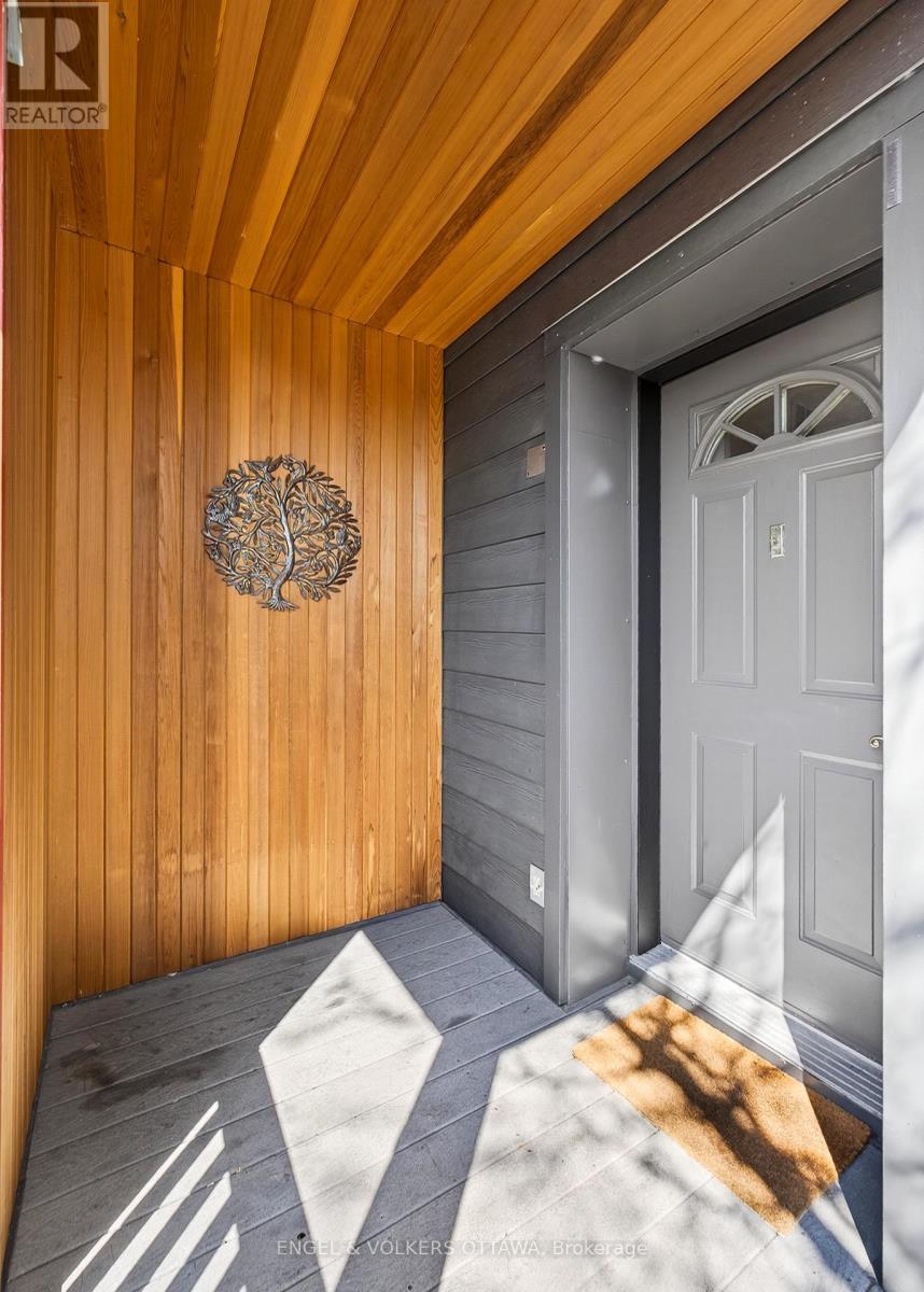 424 Lochaber Avenue, Ottawa, Ontario  K2A 0A6 - Photo 5 - X13009378