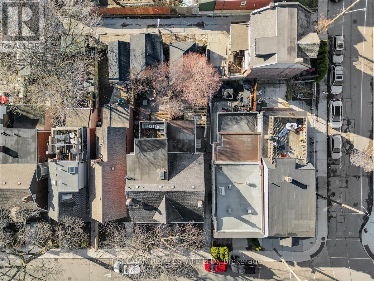 119 Barton Avenue, Toronto, Ontario  M6G 1P8 - Photo 41 - C13009344