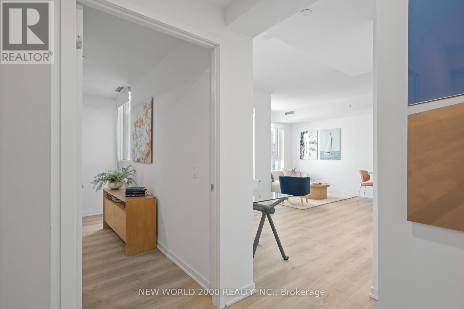 1513 - 101 Roehampton Avenue, Toronto, Ontario  M4P 2W2 - Photo 13 - C13009374