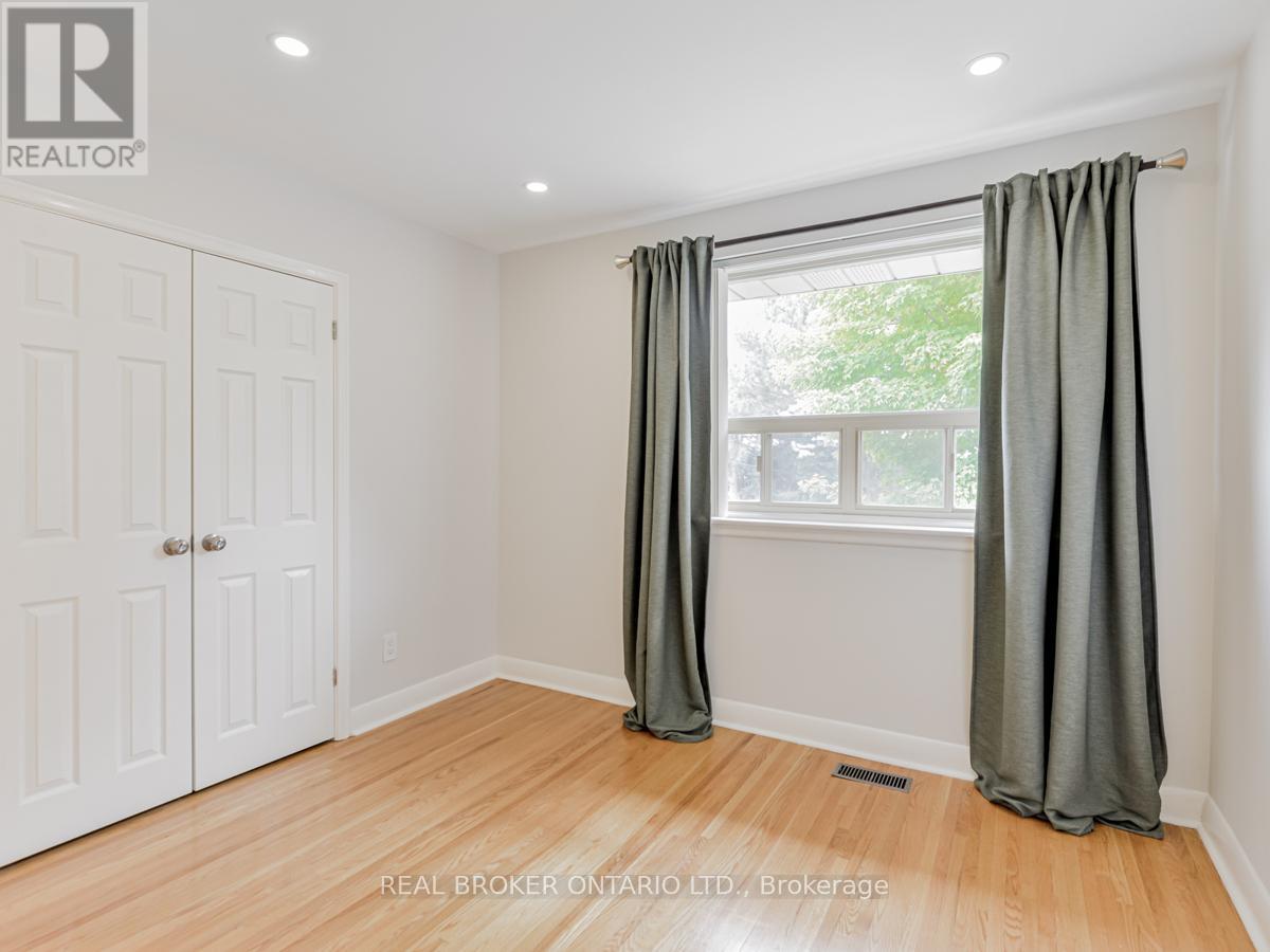 17 Redwing Place, Toronto, Ontario  M3C 2A7 - Photo 13 - C13009384