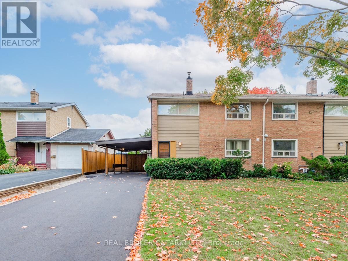 17 Redwing Place, Toronto, Ontario  M3C 2A7 - Photo 2 - C13009384