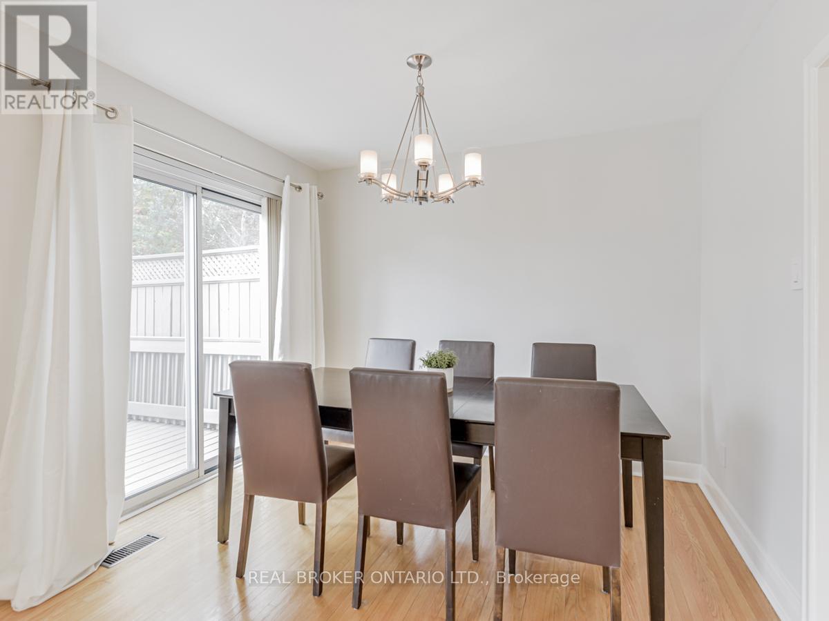 17 Redwing Place, Toronto, Ontario  M3C 2A7 - Photo 8 - C13009384