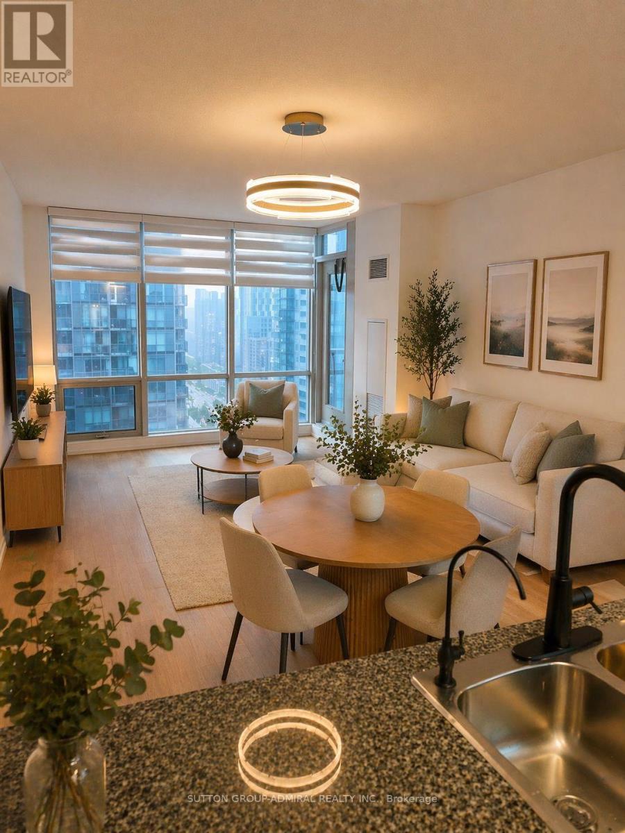 3202 - 35 Mariner Terrace, Toronto, Ontario  M5V 3V9 - Photo 2 - C13009386