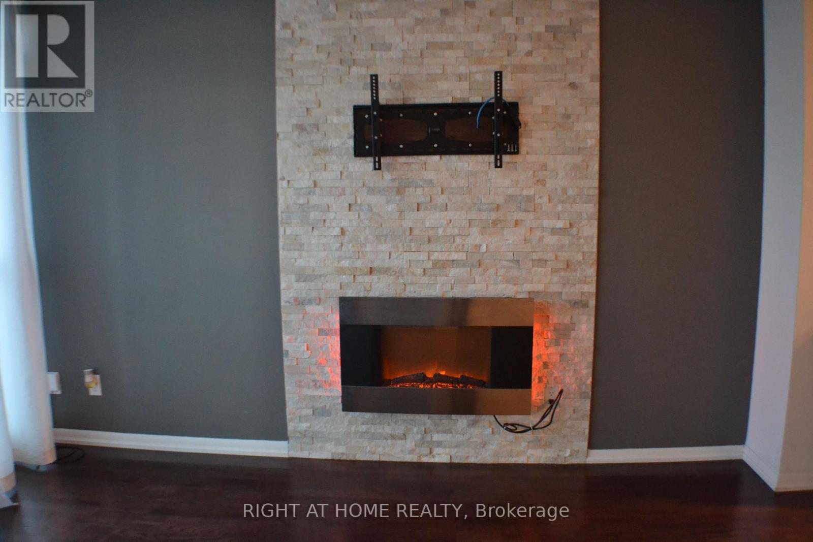 1161 - 209 Fort York Boulevard, Toronto, Ontario  M5V 4A1 - Photo 8 - C13009394