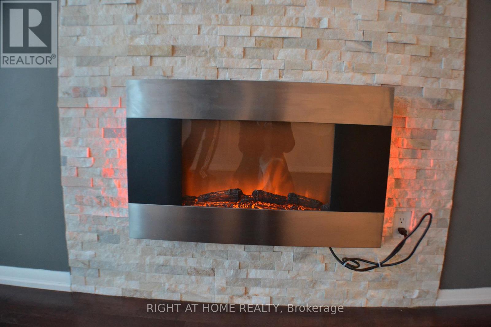 1161 - 209 Fort York Boulevard, Toronto, Ontario  M5V 4A1 - Photo 9 - C13009394