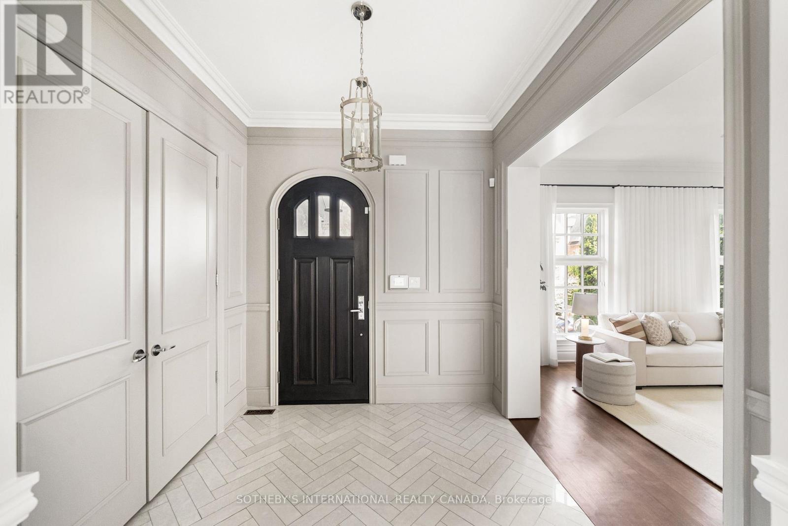 24 True Davidson Drive, Toronto, Ontario  M4W 3X5 - Photo 5 - C13009546