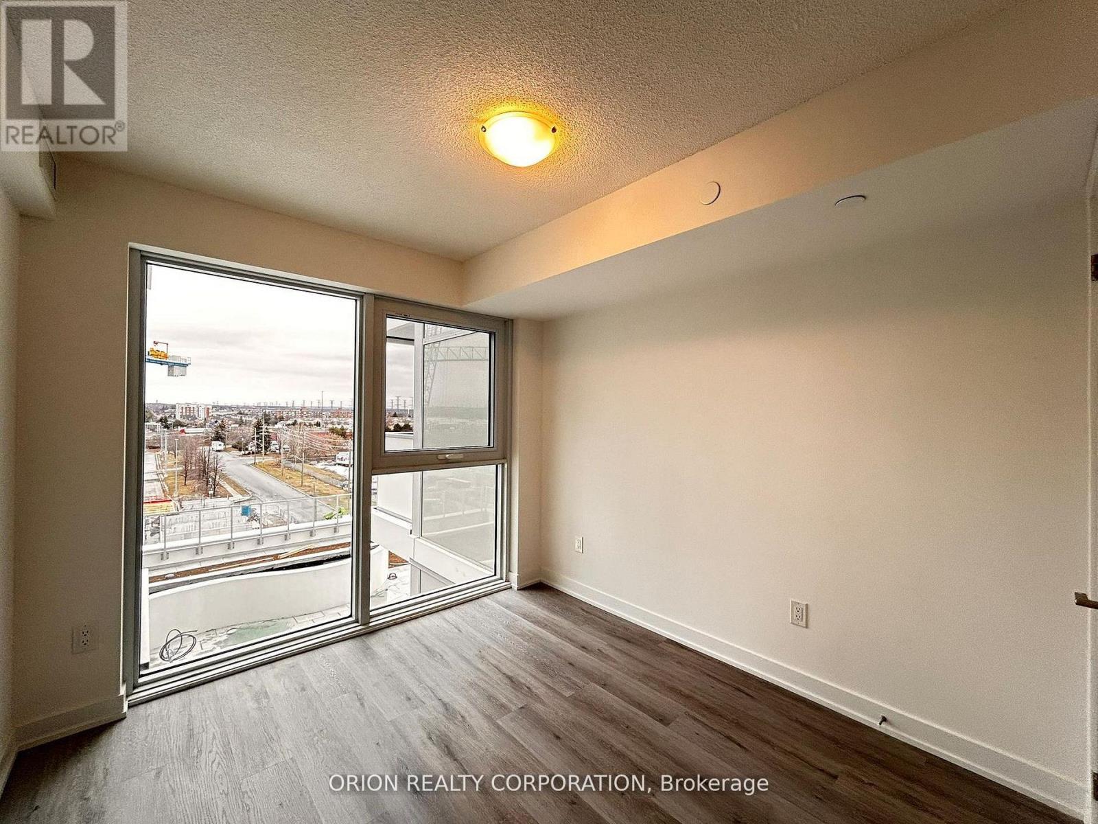 601 - 1010 Sandy Beach Road, Pickering, Ontario  L1W 0C7 - Photo 8 - E13009340