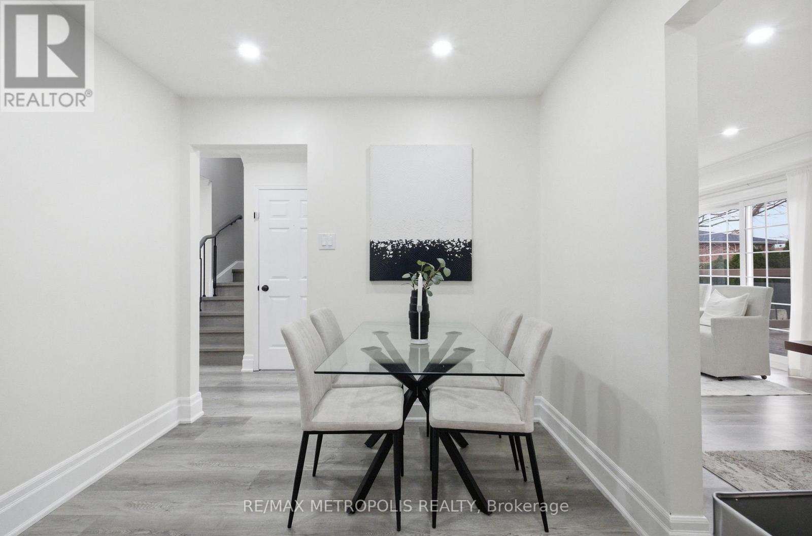 700 Mountjoy Court, Oshawa, Ontario  L1K 1W8 - Photo 12 - E13009436