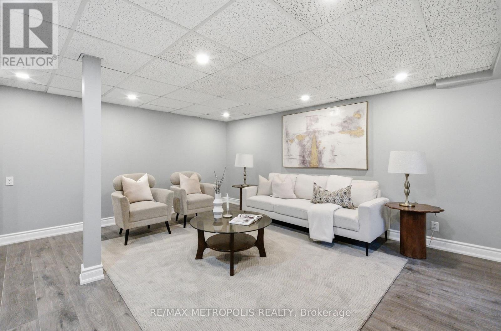 700 Mountjoy Court, Oshawa, Ontario  L1K 1W8 - Photo 22 - E13009436