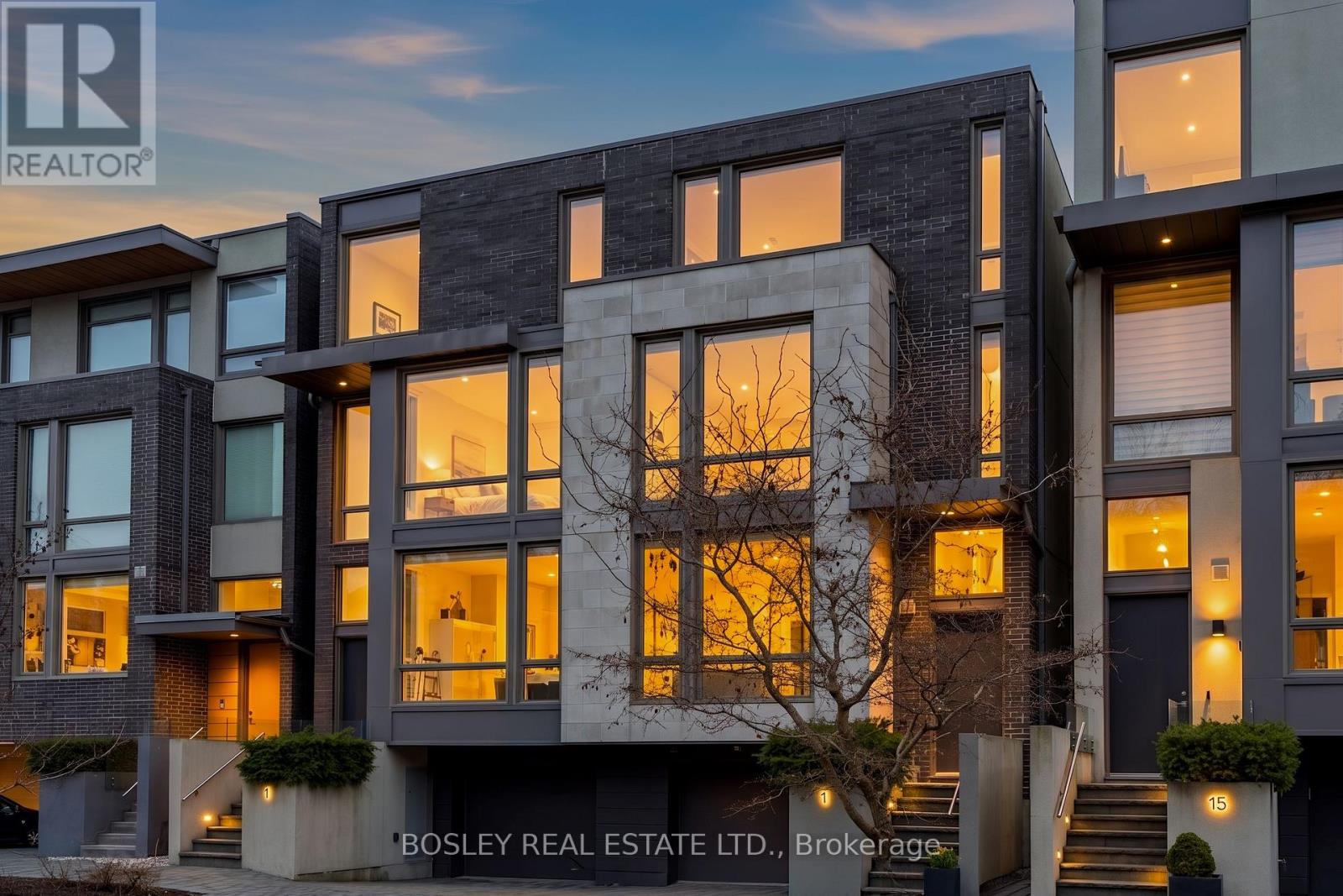 17 VINCE AVENUE, Toronto, Ontario