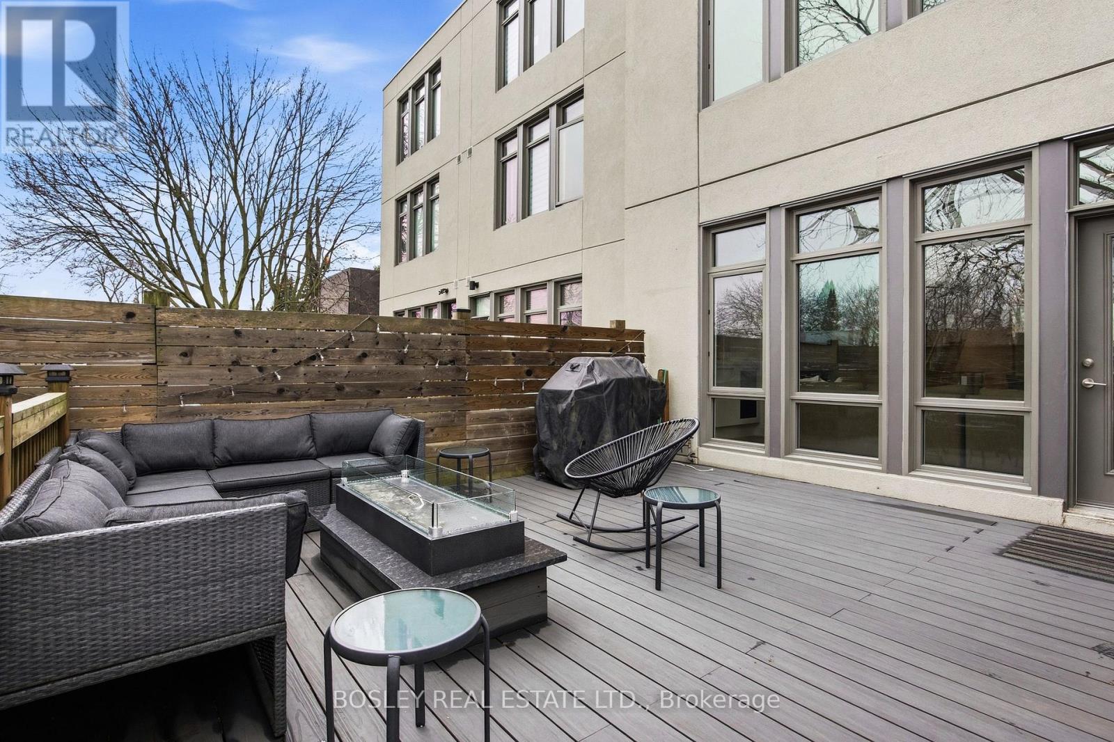 17 Vince Avenue, Toronto, Ontario  M4L 0A6 - Photo 25 - E13009442