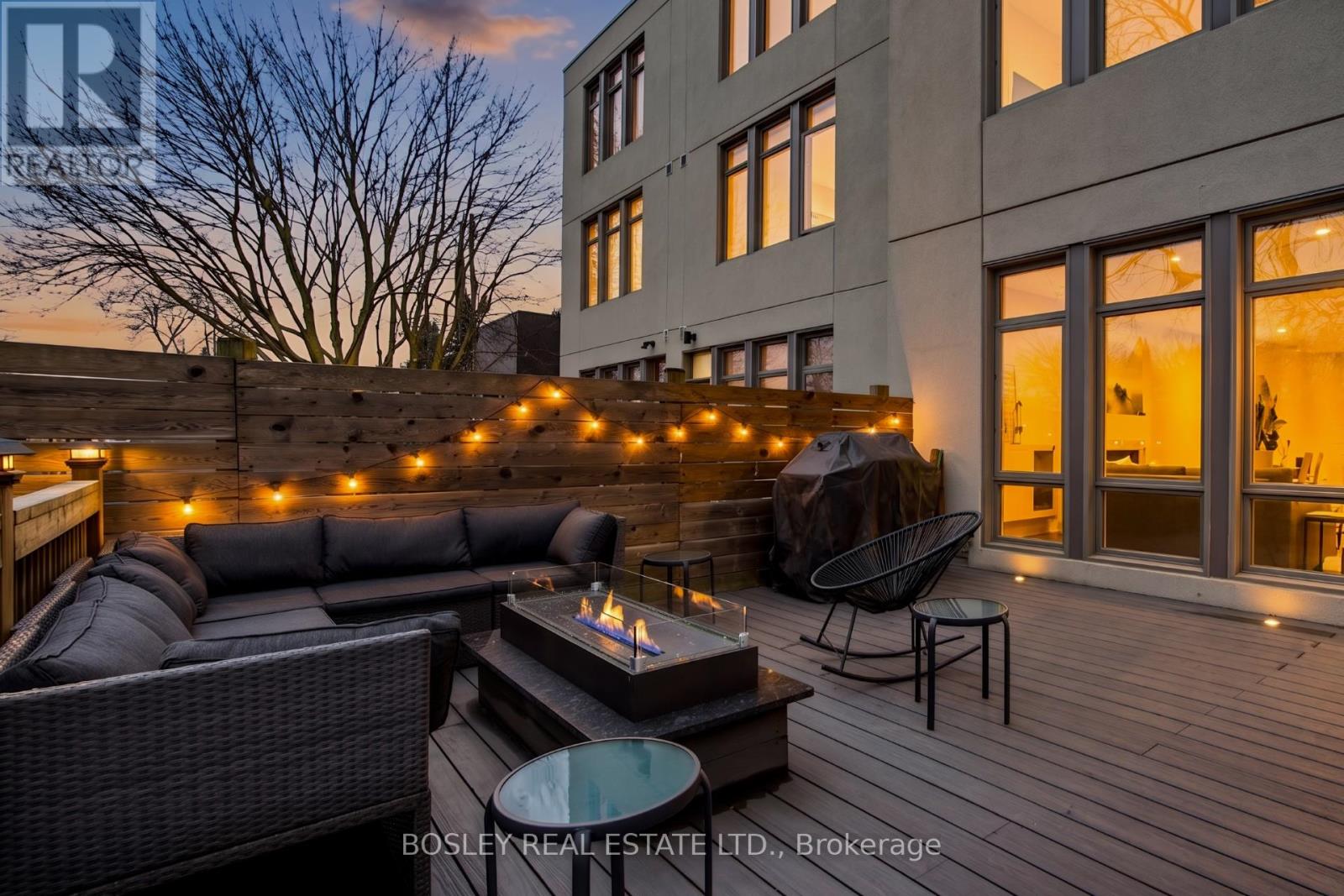 17 Vince Avenue, Toronto, Ontario  M4L 0A6 - Photo 28 - E13009442