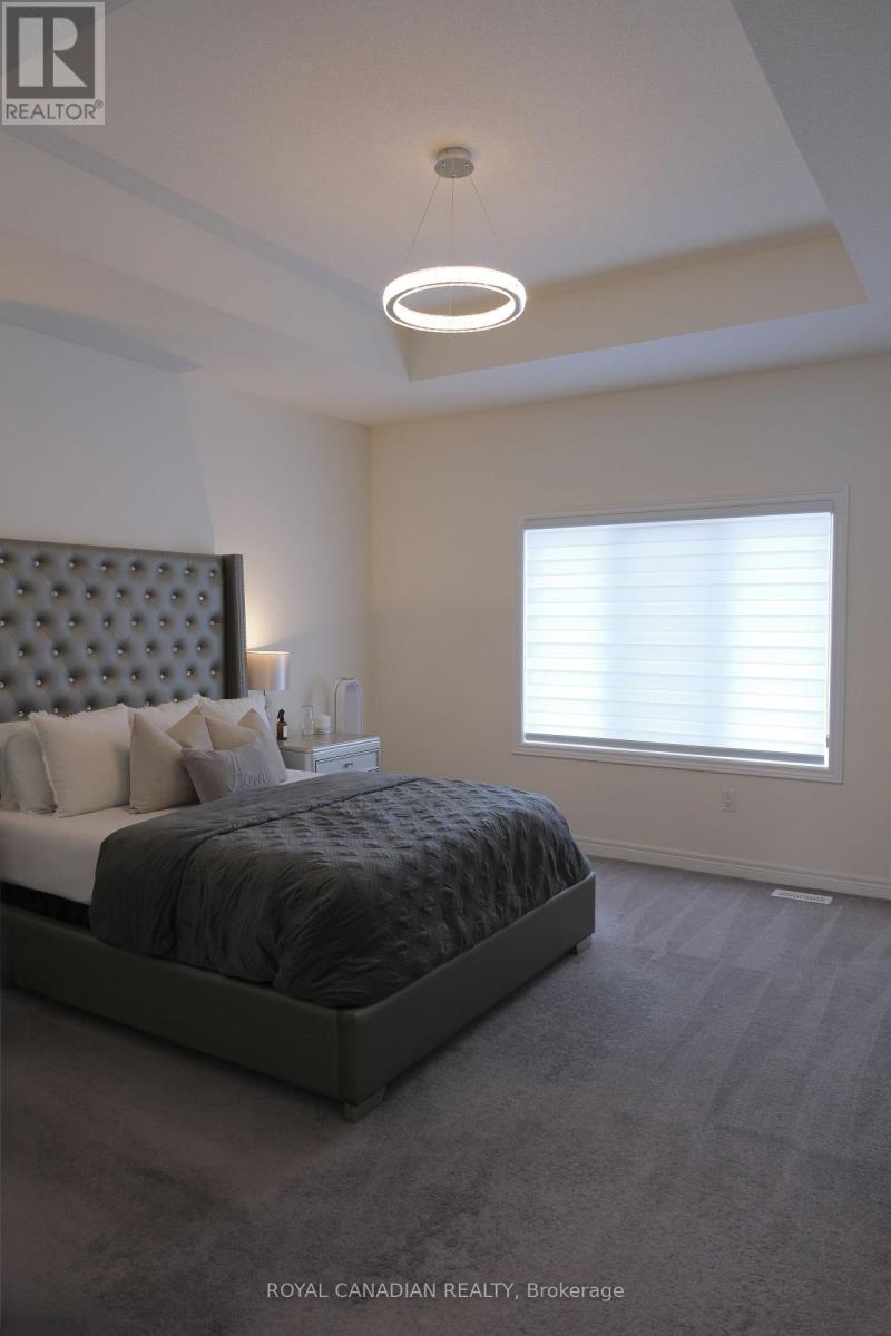 20 Conarty Crescent, Whitby, Ontario  L1P 0L4 - Photo 18 - E13009512