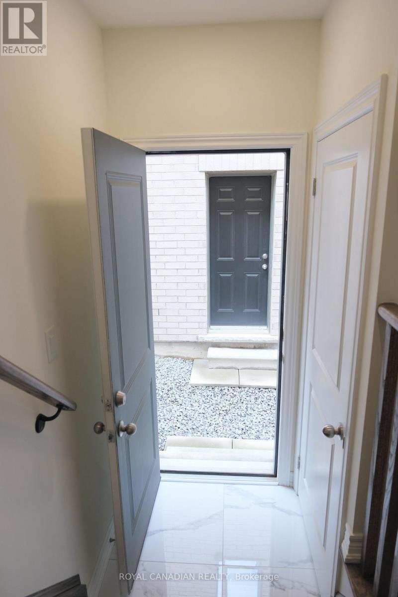 20 Conarty Crescent, Whitby, Ontario  L1P 0L4 - Photo 28 - E13009512