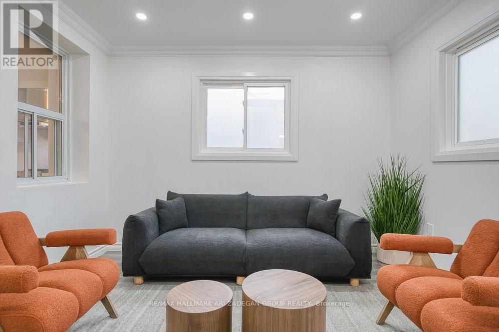 151 Broadview Avenue, Toronto, Ontario  M4M 2E9 - Photo 3 - E13009514