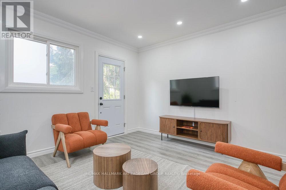 151 Broadview Avenue, Toronto, Ontario  M4M 2E9 - Photo 7 - E13009514