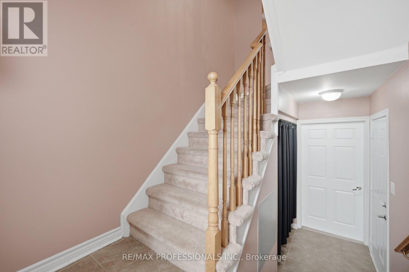 45 Horton Street, Ajax, Ontario  L1Z 1E3 - Photo 34 - E13009530