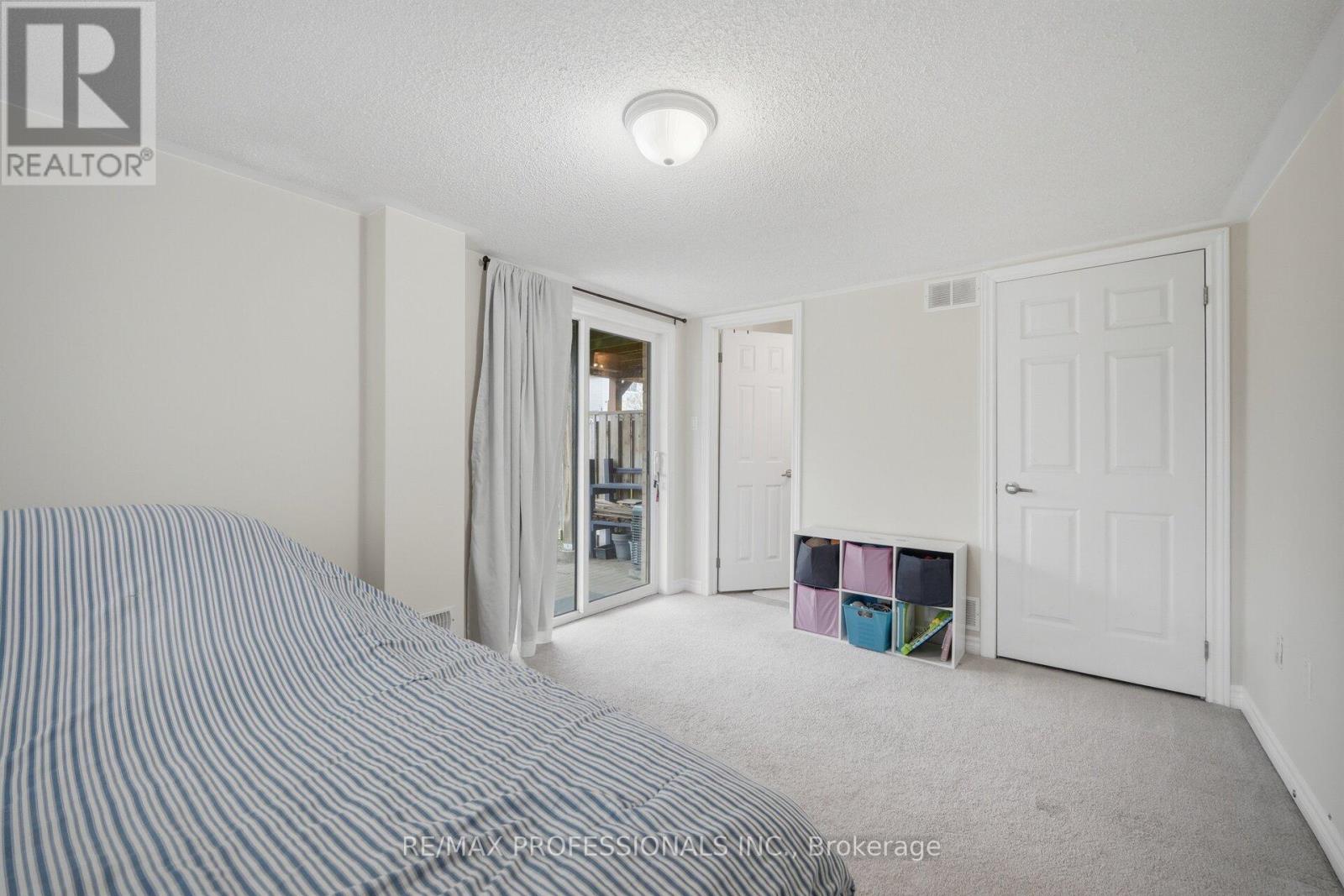 45 Horton Street, Ajax, Ontario  L1Z 1E3 - Photo 36 - E13009530