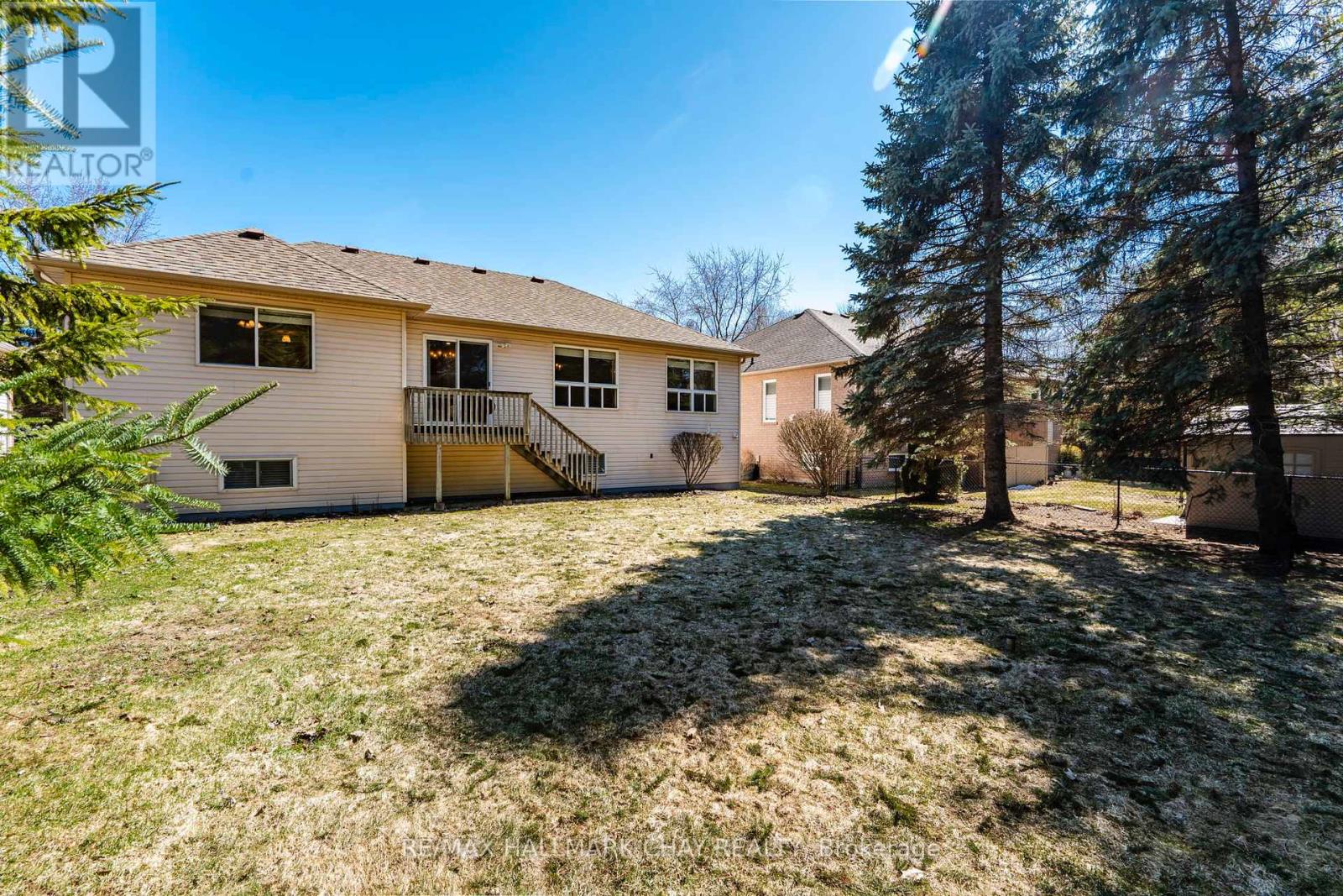 4 Bay Court, Wasaga Beach, Ontario  L9Z 1P7 - Photo 37 - S13001016