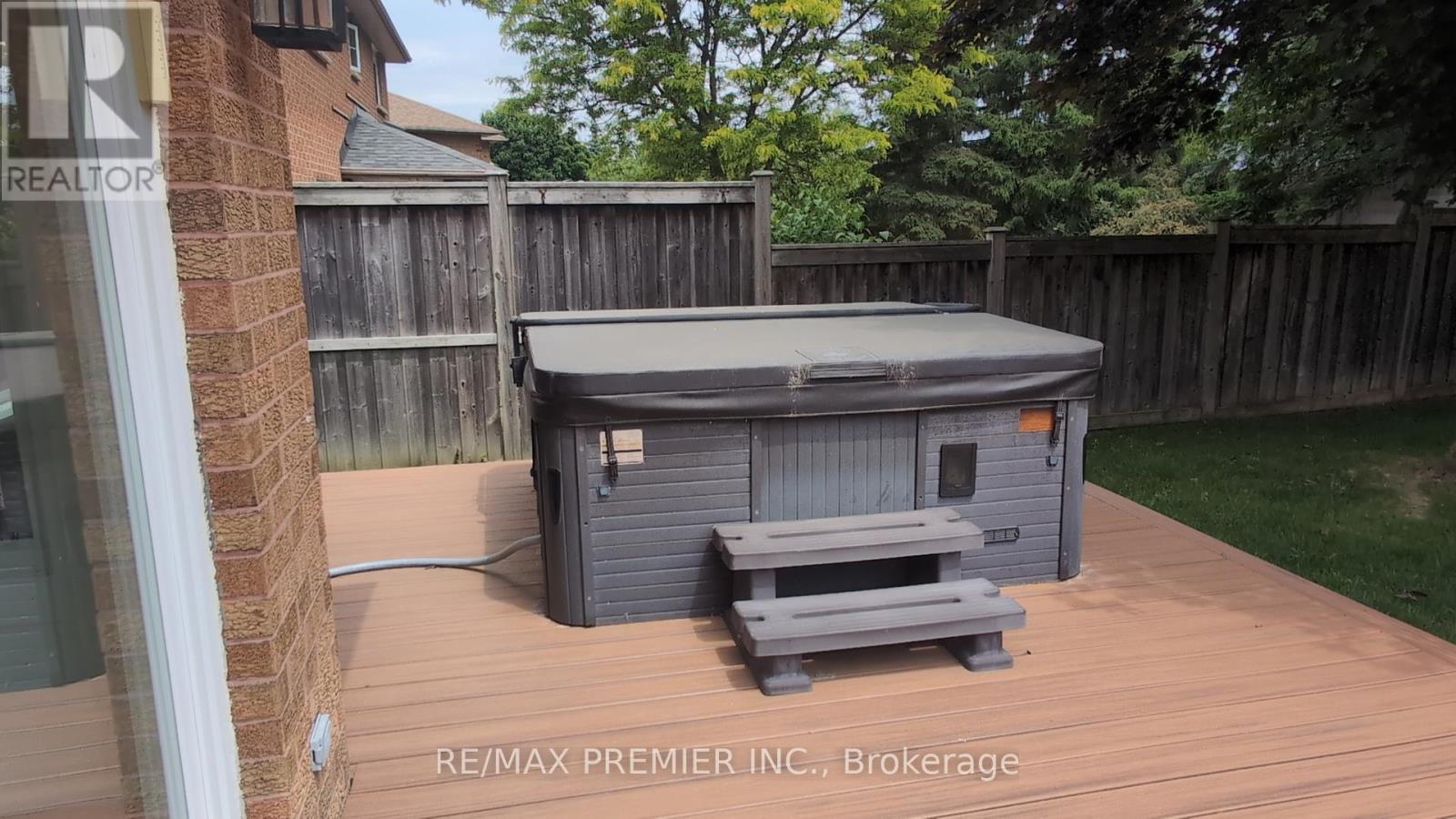 74 Attridge Drive, Aurora, Ontario  L4G 6J4 - Photo 10 - N13009346