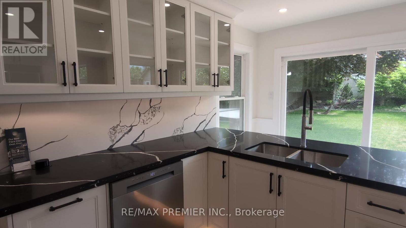 74 Attridge Drive, Aurora, Ontario  L4G 6J4 - Photo 15 - N13009346