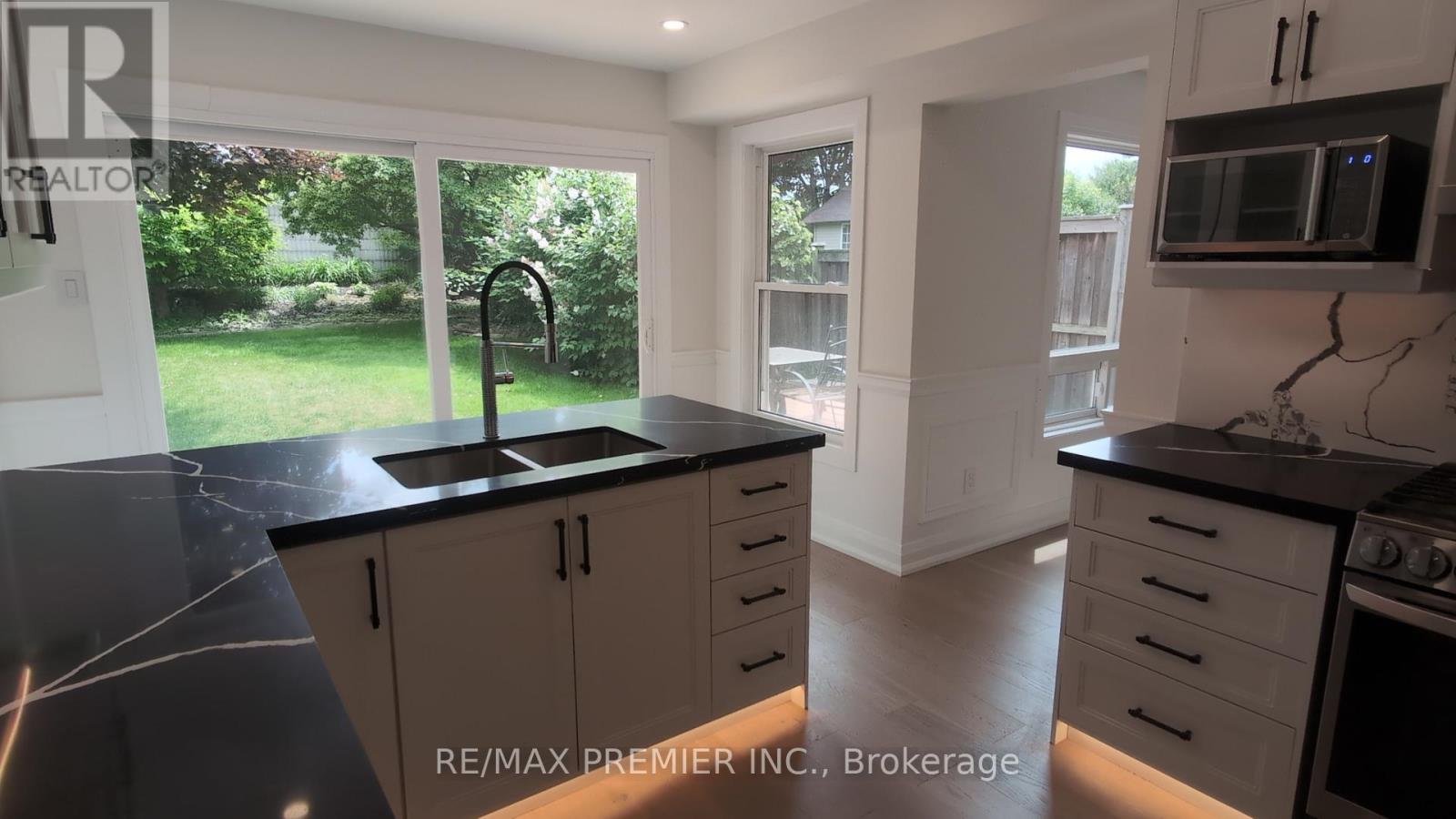 74 Attridge Drive, Aurora, Ontario  L4G 6J4 - Photo 16 - N13009346