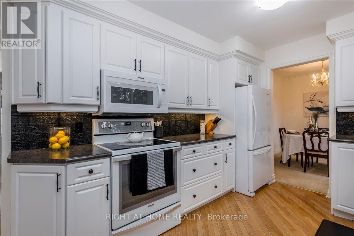 140 Orsi Drive, Newmarket, Ontario  L3Y 3H6 - Photo 12 - N13009368