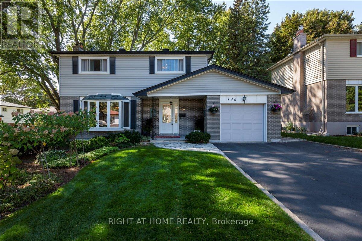 140 Orsi Drive, Newmarket, Ontario  L3Y 3H6 - Photo 2 - N13009368