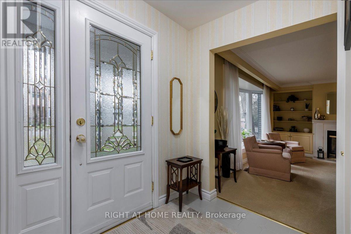 140 Orsi Drive, Newmarket, Ontario  L3Y 3H6 - Photo 6 - N13009368