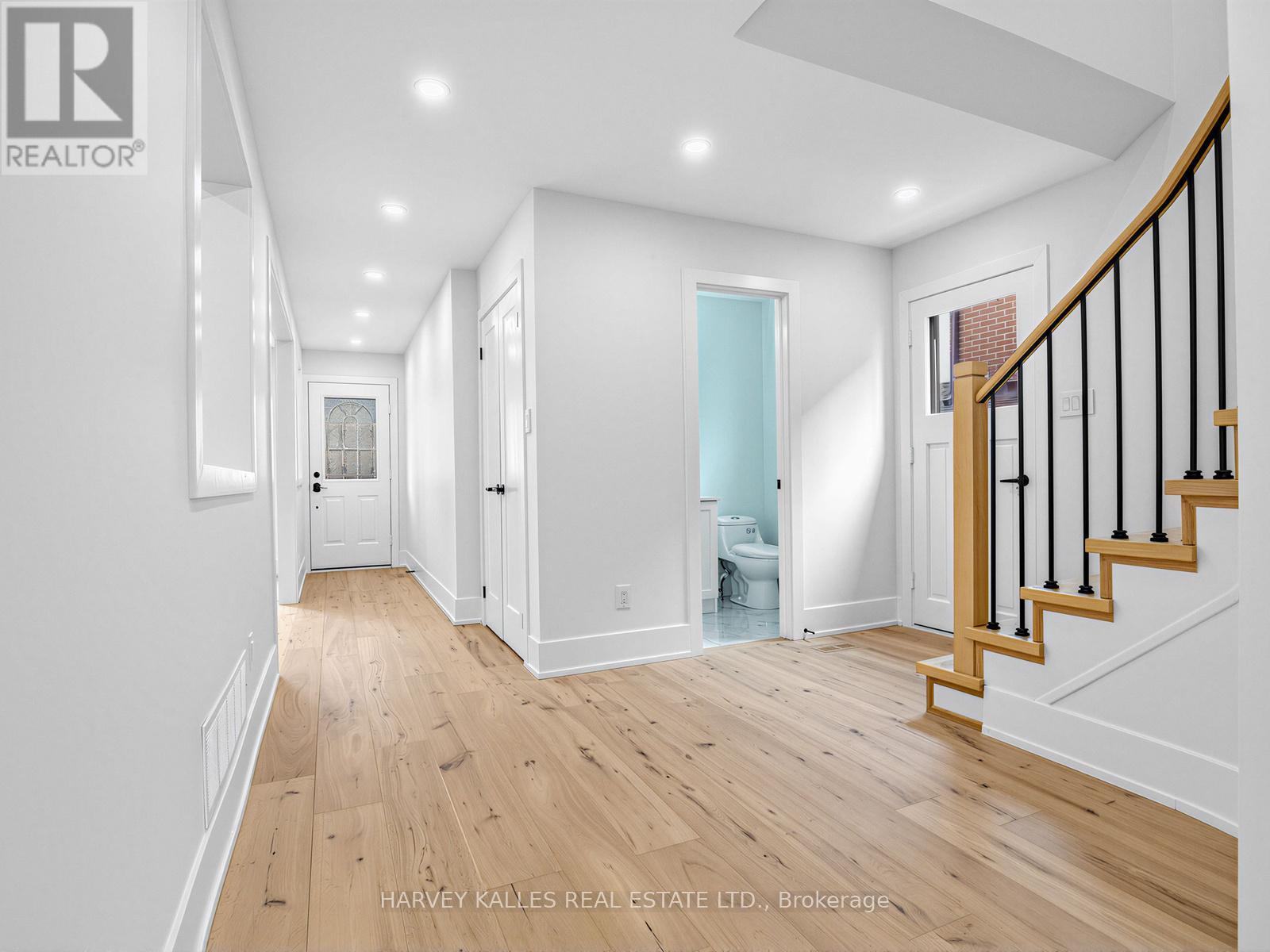 29 Charnwood Place, Markham, Ontario  L3T 5H2 - Photo 2 - N13009380