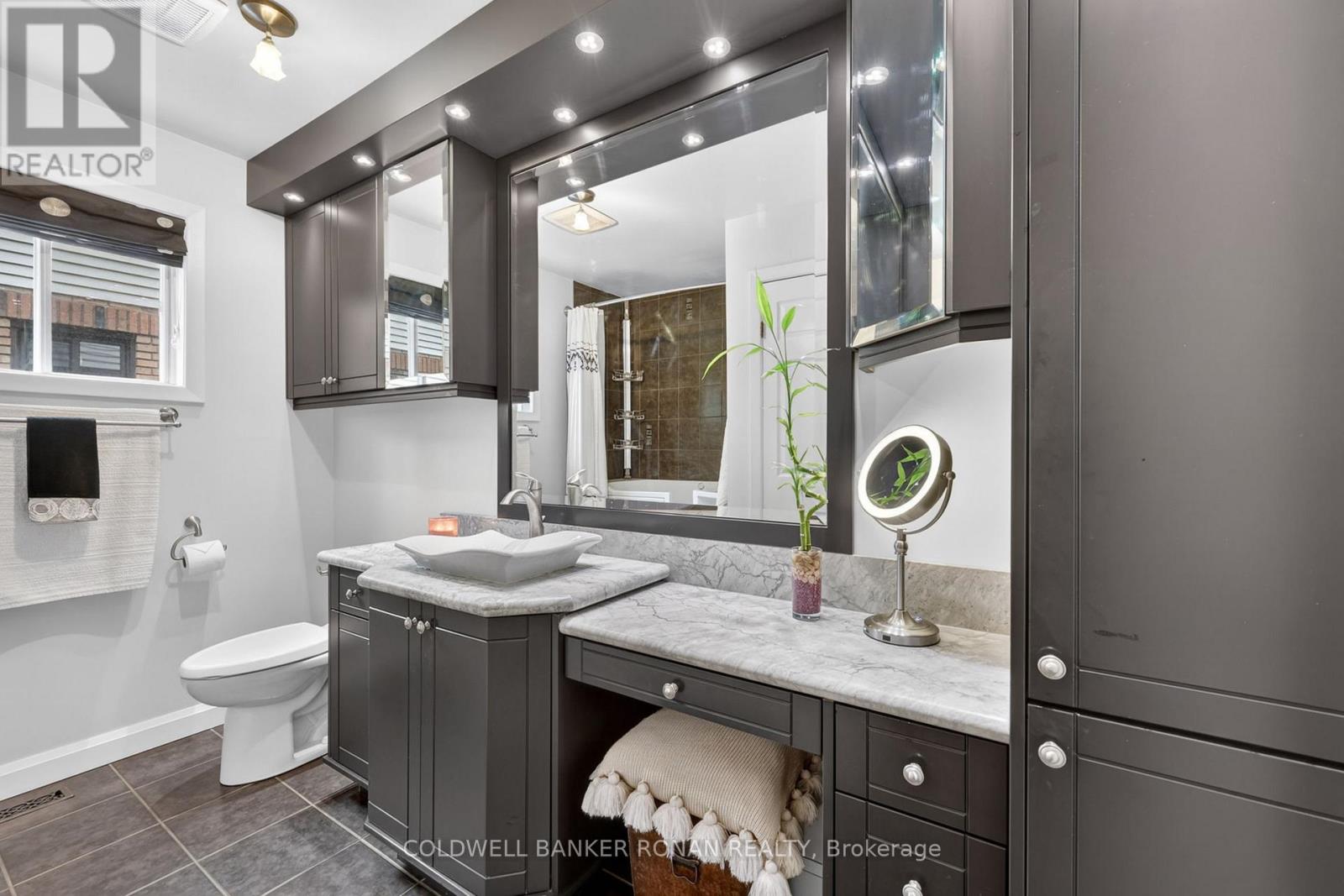 16 Green Briar Road, New Tecumseth, Ontario  L9R 1R5 - Photo 21 - N13009402