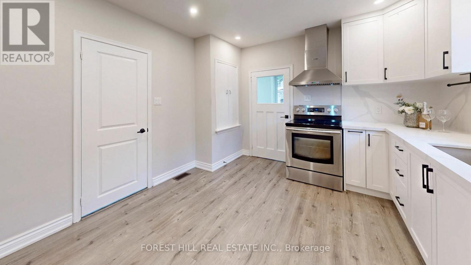 54 Vincent Street, Newmarket, Ontario  L3Y 4G5 - Photo 14 - N13009464