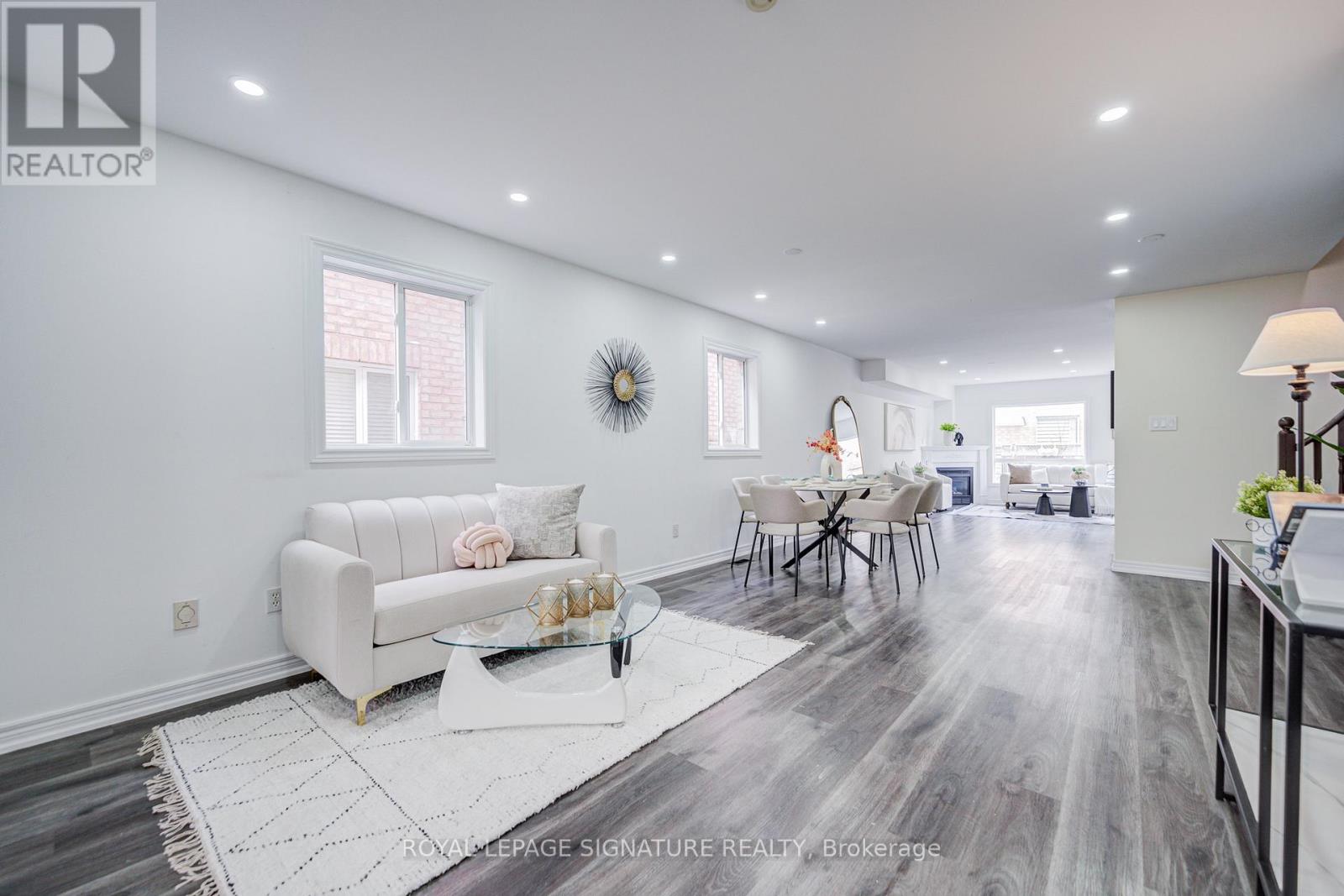 76 Derrywood Drive, Vaughan, Ontario  L4K 5H6 - Photo 3 - N13009536