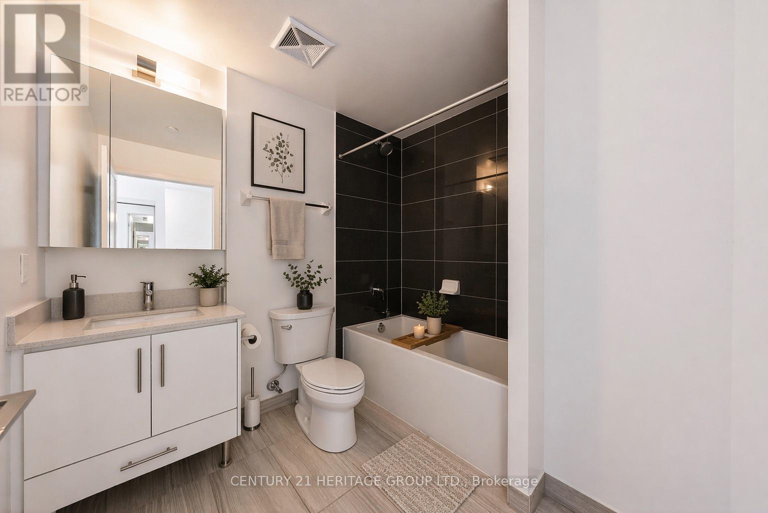 802 - 105 Oneida Crescent, Richmond Hill, Ontario  L4B 0H6 - Photo 6 - N13009554