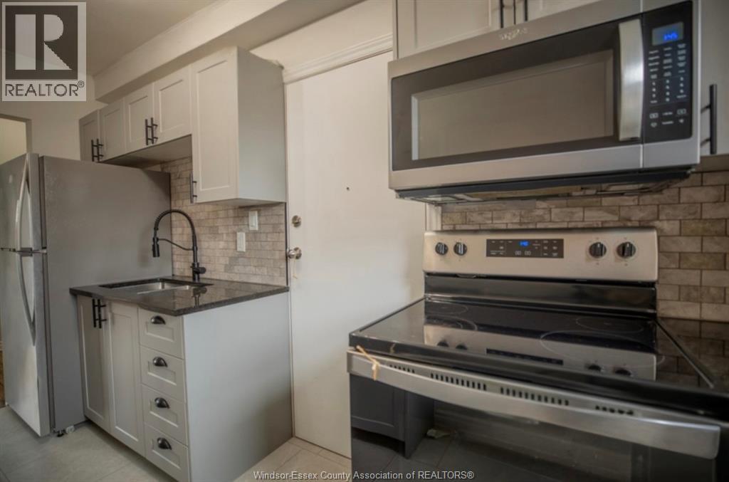 416 Lincoln Unit# 10, Windsor, Ontario  N8Y 2G5 - Photo 3 - 26008380