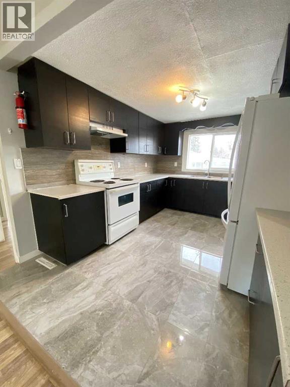 5319 55 Street, Camrose, Alberta  T4V 2B9 - Photo 11 - A2284032