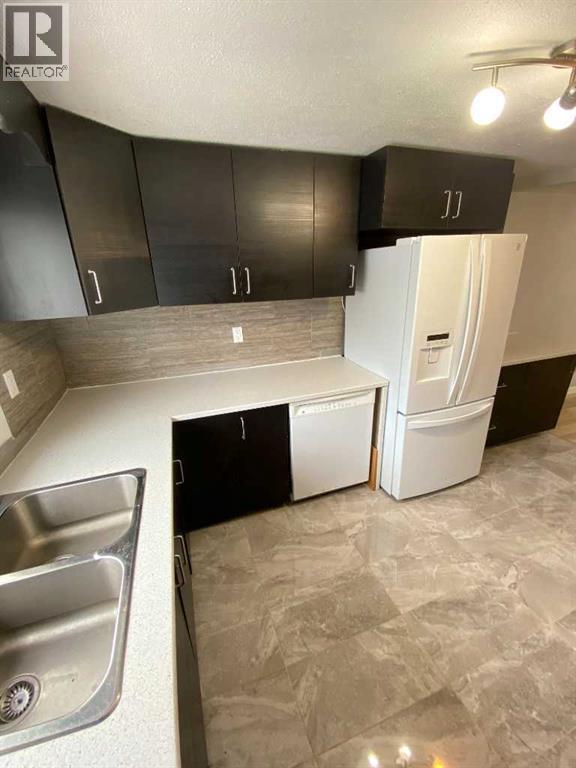 5319 55 Street, Camrose, Alberta  T4V 2B9 - Photo 12 - A2284032