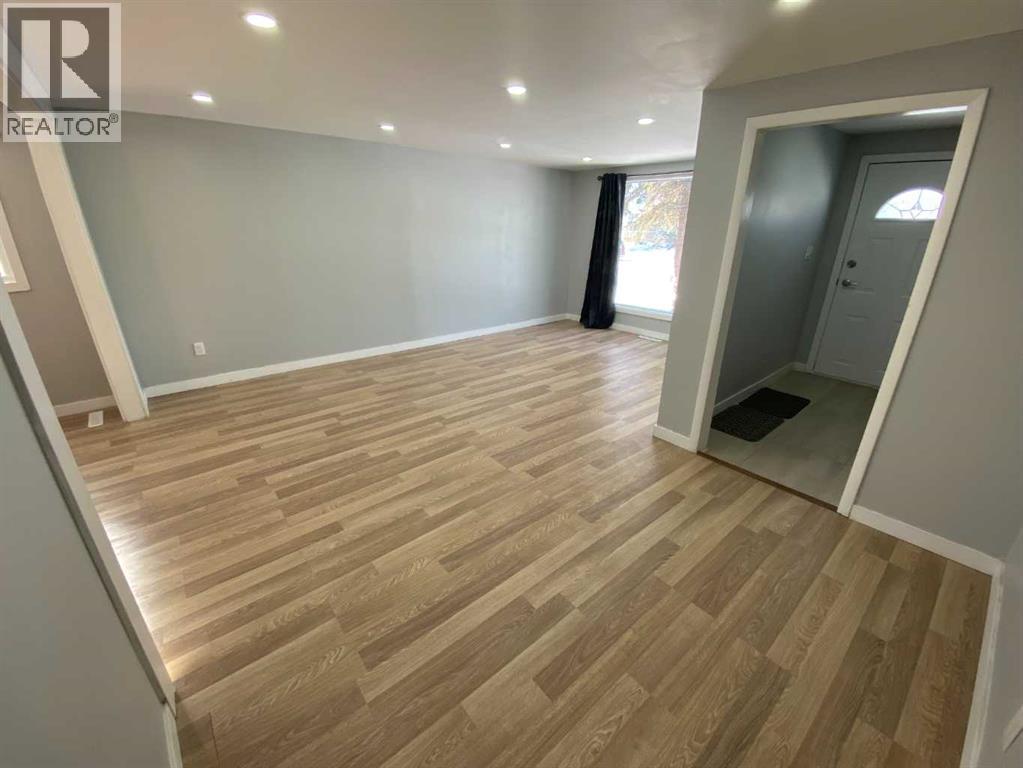 5319 55 Street, Camrose, Alberta  T4V 2B9 - Photo 3 - A2284032