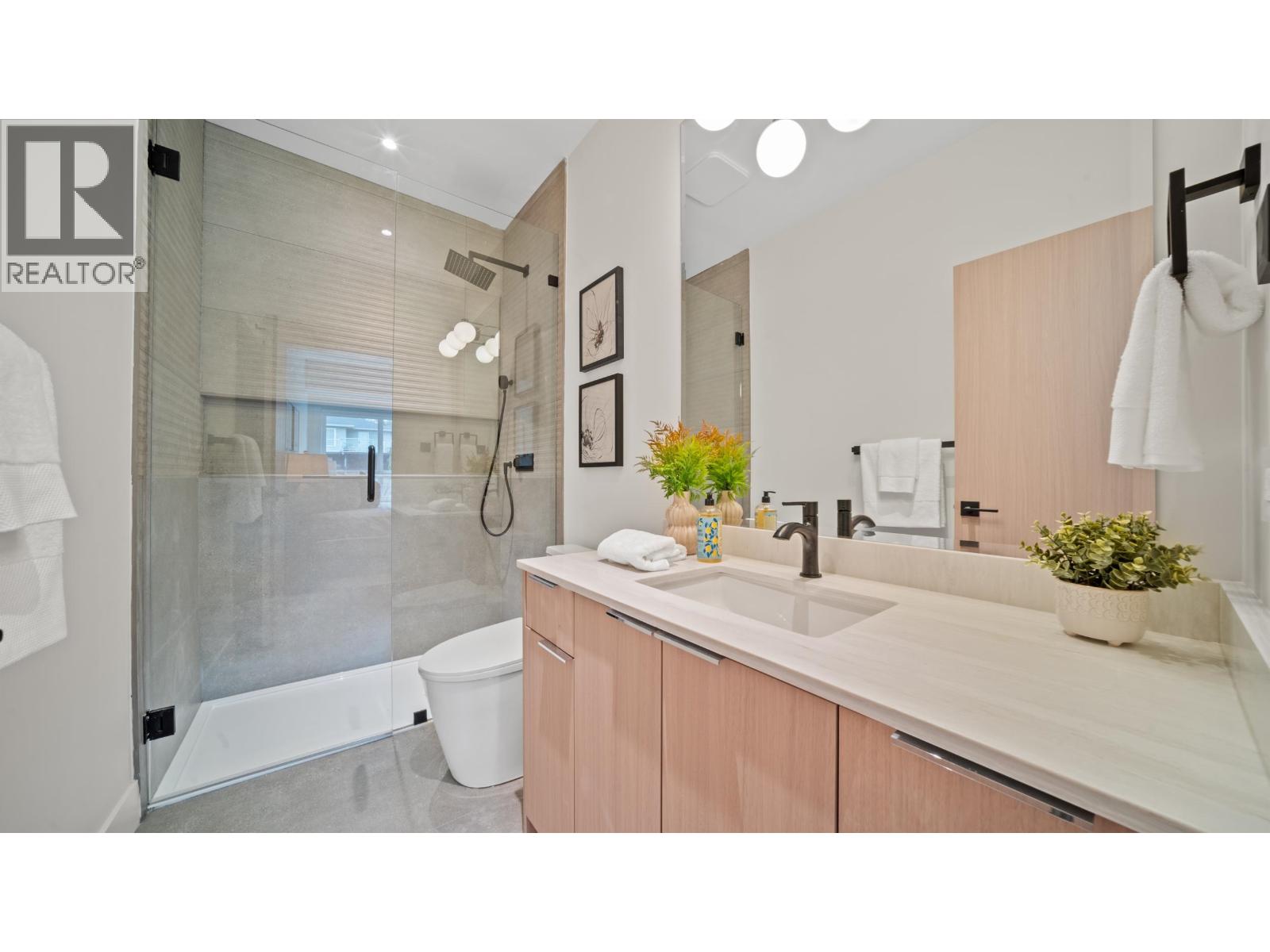 2 6070 Elgin Avenue, Burnaby, British Columbia  V5H 3S4 - Photo 17 - R3111286