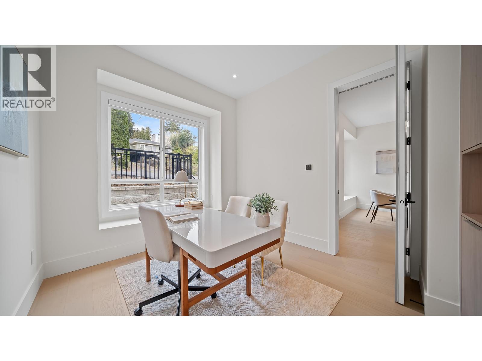 2 6070 Elgin Avenue, Burnaby, British Columbia  V5H 3S4 - Photo 8 - R3111286