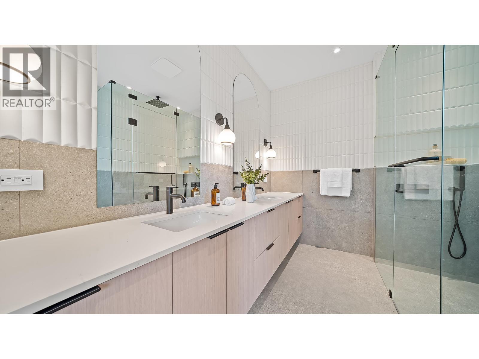 2 6070 Elgin Avenue, Burnaby, British Columbia  V5H 3S4 - Photo 14 - R3111286