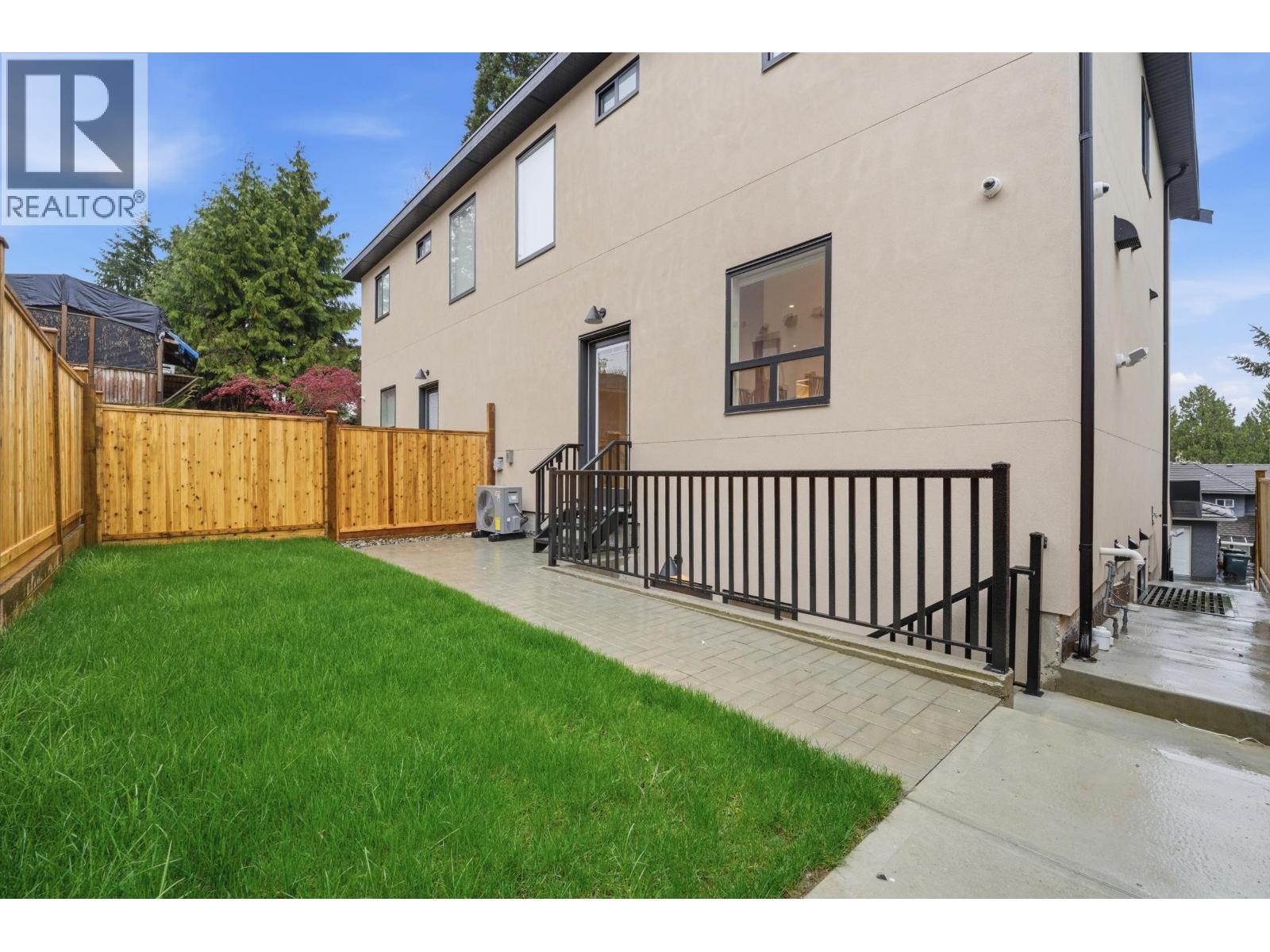 4 6070 Elgin Avenue, Burnaby, British Columbia  V0V 0V0 - Photo 24 - R3111253