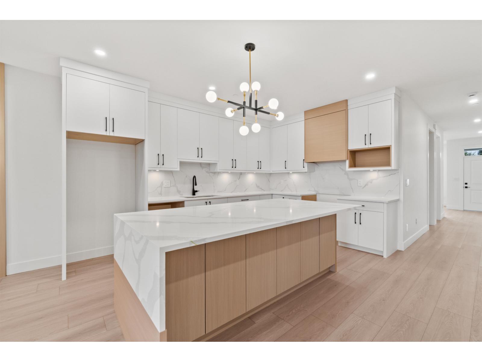 20997 83 Avenue, Langley, British Columbia  V2Y 4K4 - Photo 8 - R3110438