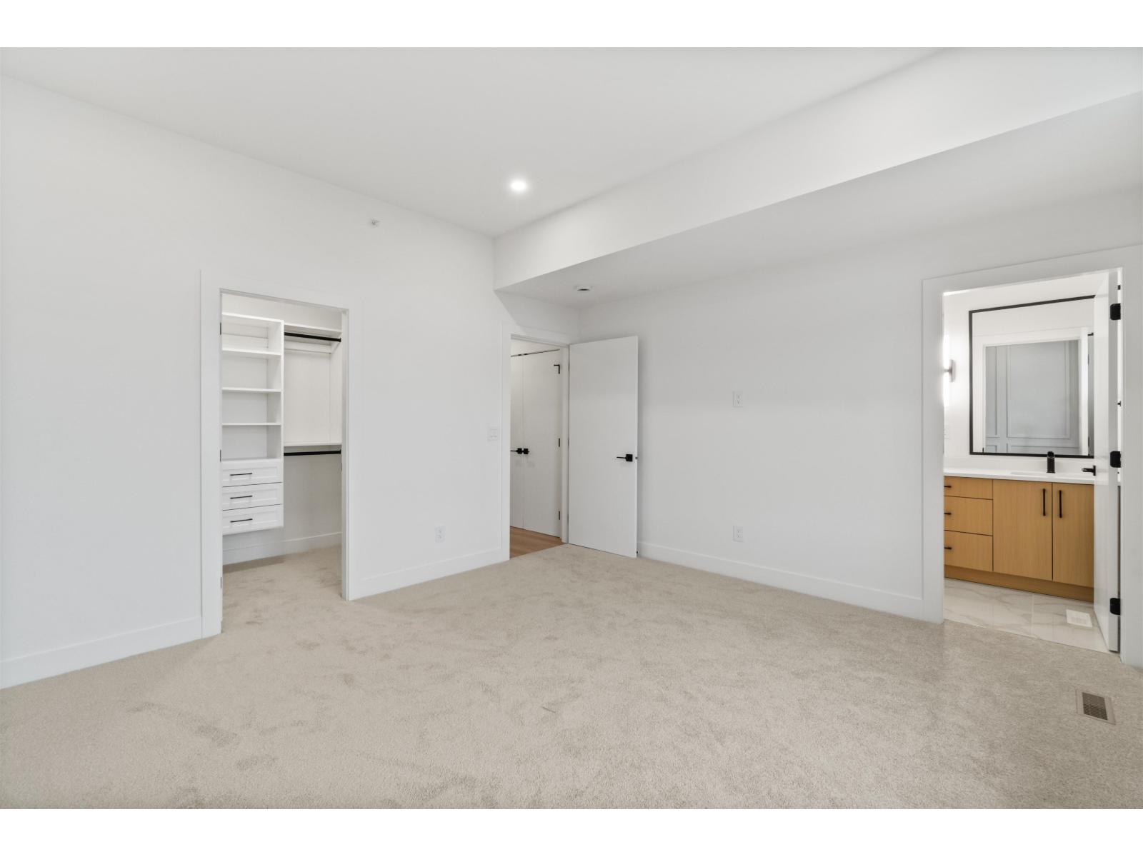 20997 83 Avenue, Langley, British Columbia  V2Y 4K4 - Photo 16 - R3110438