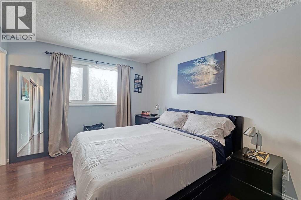 15 Edgeland Mews Nw, Calgary, Alberta  T3A 4C9 - Photo 14 - A2295037