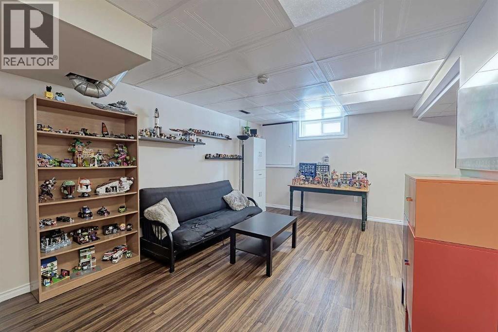 15 Edgeland Mews Nw, Calgary, Alberta  T3A 4C9 - Photo 34 - A2295037