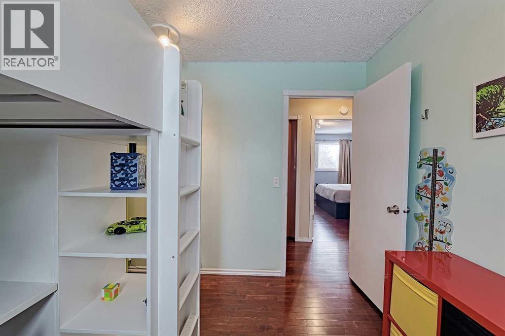 15 Edgeland Mews Nw, Calgary, Alberta  T3A 4C9 - Photo 21 - A2295037