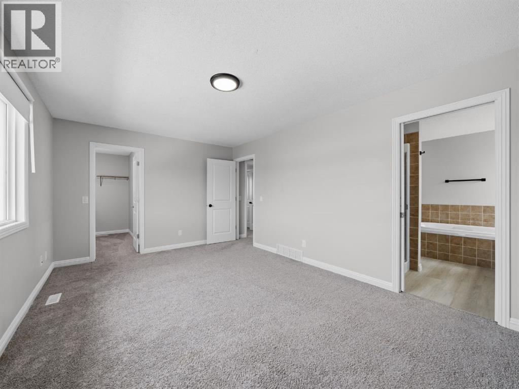 40 Everwillow Park SW, Calgary, Alberta  T2Y 5C5 - Photo 21 - A2296699