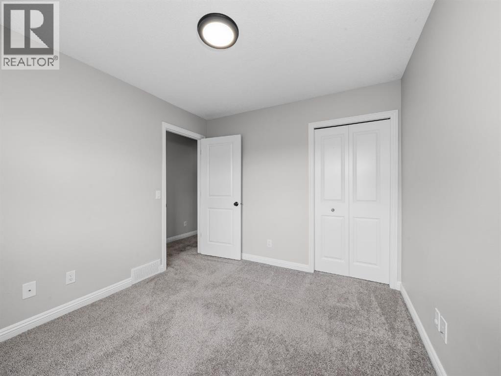 40 Everwillow Park SW, Calgary, Alberta  T2Y 5C5 - Photo 28 - A2296699