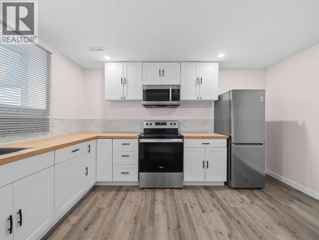 40 Everwillow Park SW, Calgary, Alberta  T2Y 5C5 - Photo 32 - A2296699